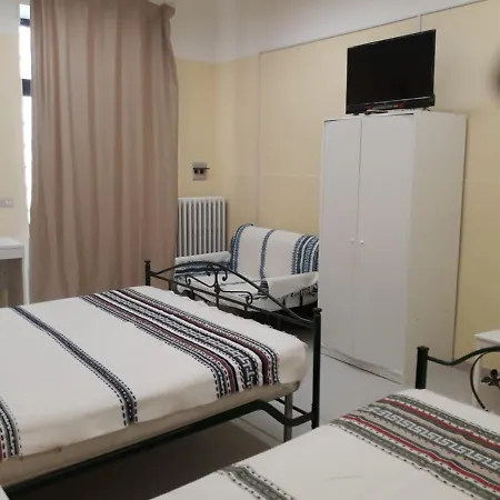 Alfonso Carafa Apartment *